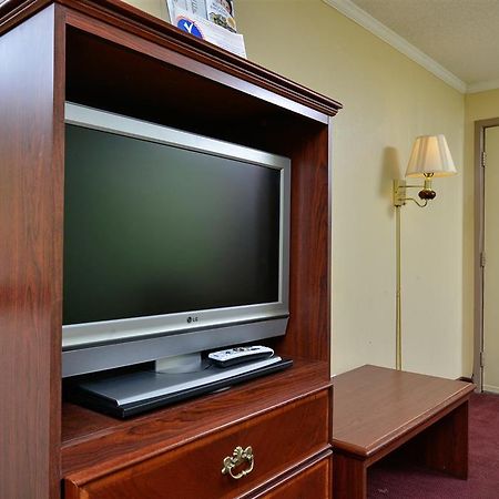 Americas Best Value Inn Camden Szoba fotó